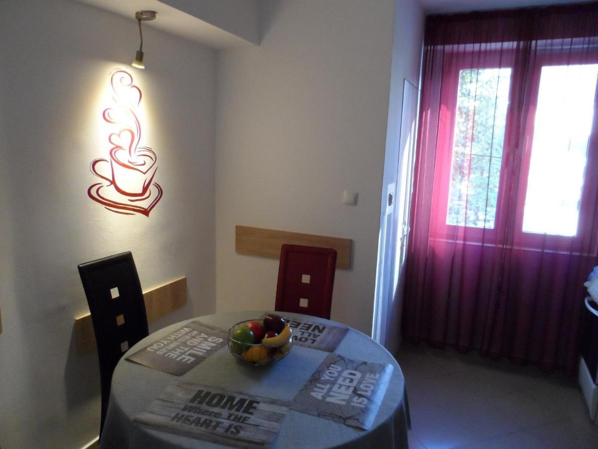 M@D Apartment 티미쇼아라 외부 사진