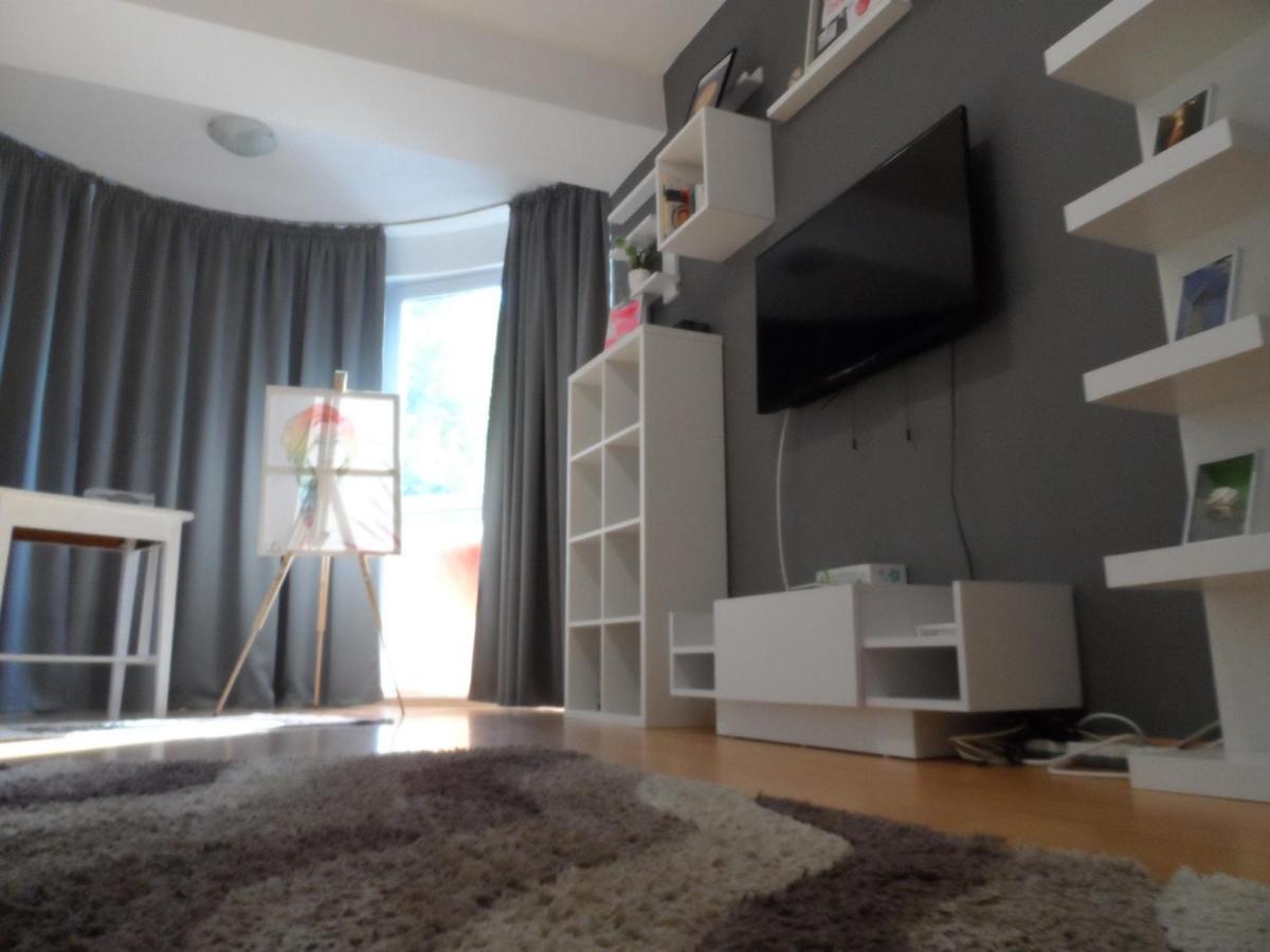 M@D Apartment 티미쇼아라 외부 사진