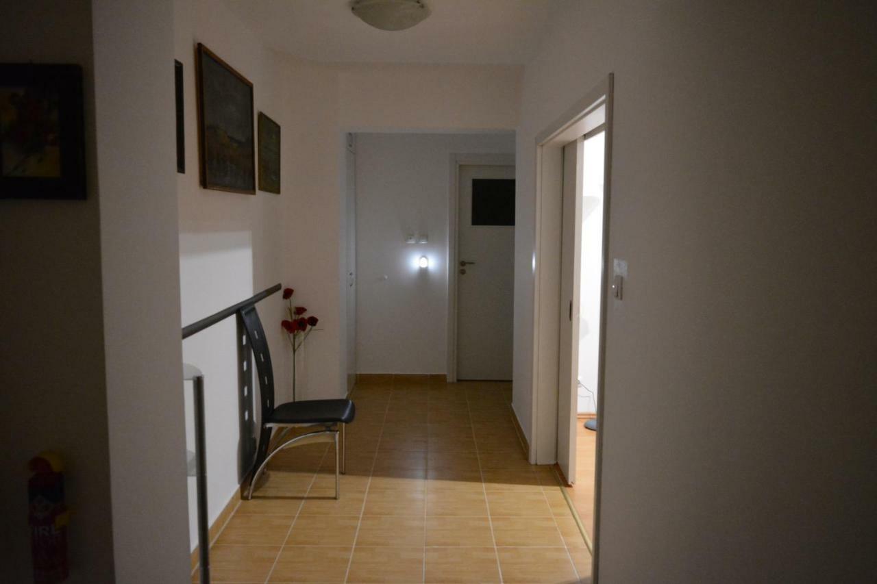 M@D Apartment 티미쇼아라 외부 사진