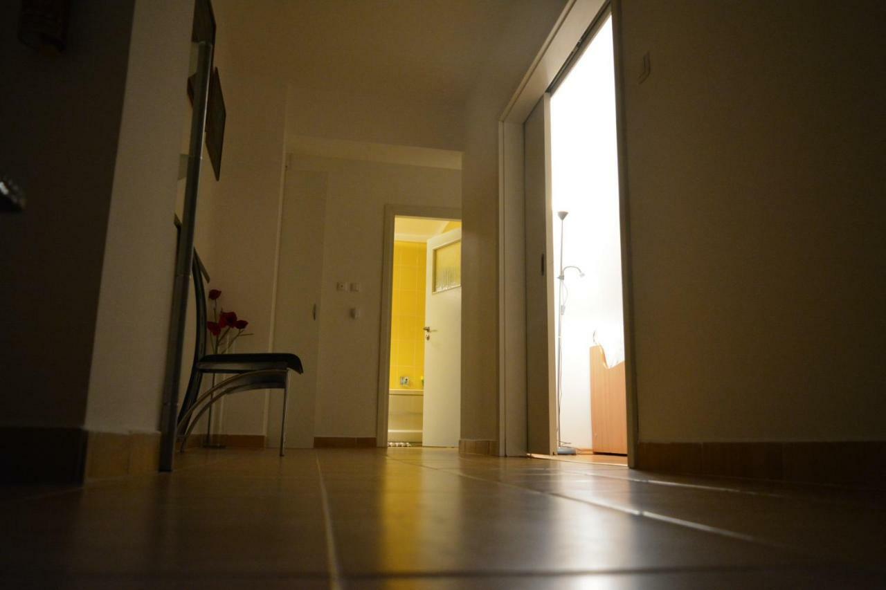 M@D Apartment 티미쇼아라 외부 사진